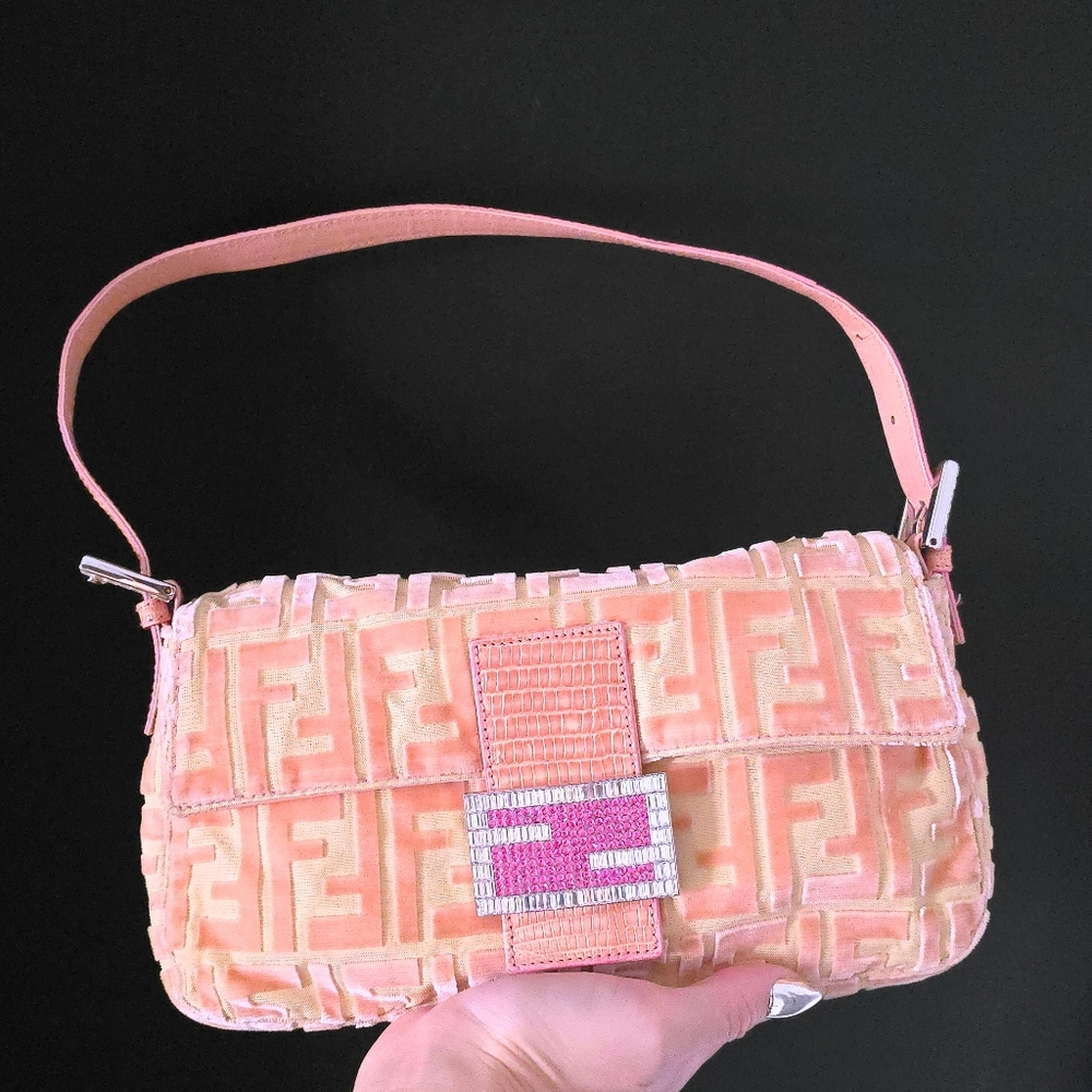 Fendi Baguette Fondiazone Lisio Velvet FF Pink Collector's Item